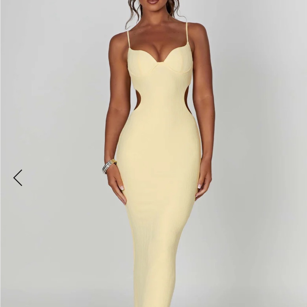 Elegant Yellow Women's Dress